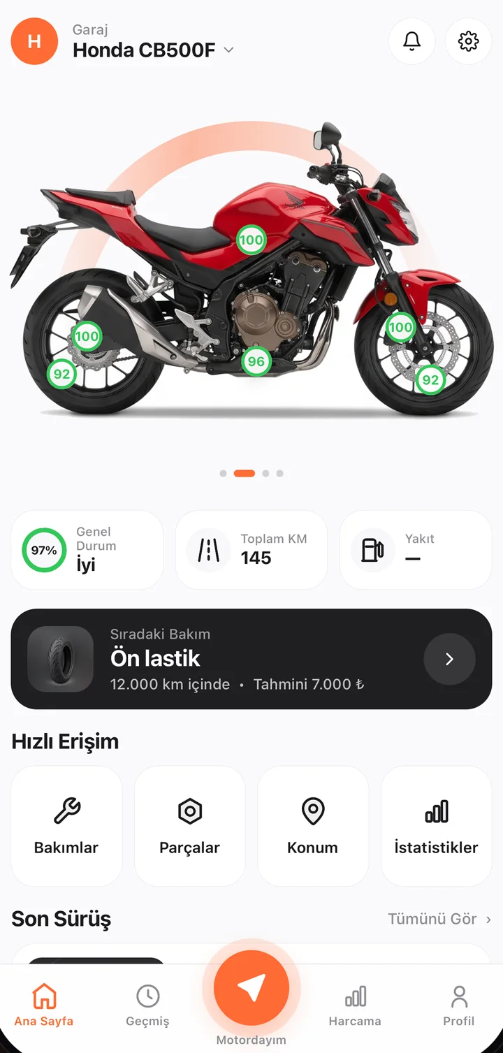 Moto Log uygulamasının ana ekranı ve harcamalar ekranı